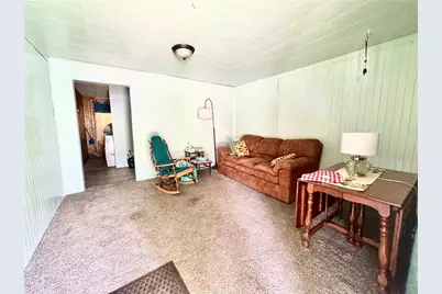 21 S Round Street, Union Township, PA 16101 - Photo 2