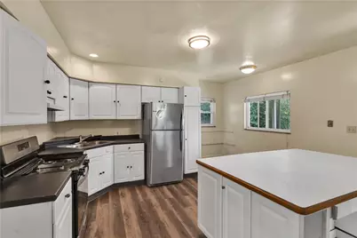 932 Dixon Ave, North Versailles, PA 15137 - Photo 10