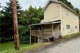 527 Sugar Ln, Clarksville, PA 15322 - Photo 1