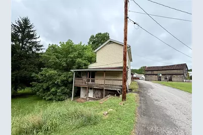 527 Sugar Lane, Clarksville, PA 15322 - Photo 4