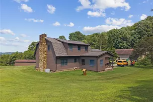 576 Stoney Run Rd, Derry Township, PA 15717 - Photo 2