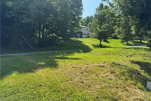 54 Sherlock Cir, Cecil, PA 15057 - Photo 14