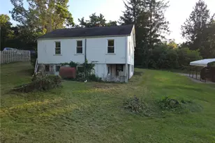 54 Sherlock Cir, Cecil, PA 15057 - Photo 4