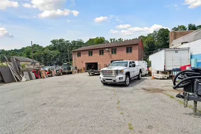 1641 Saw Mill Run Blvd, Pittsburgh, PA 15210 - Photo 6