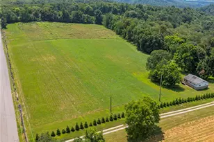 1182 Airport Rd, Hopewell Township, PA 15001 - Photo 4