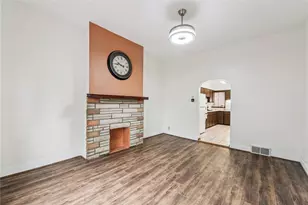 4106 Garden Way, Pittsburgh, PA 15201 - Photo 4