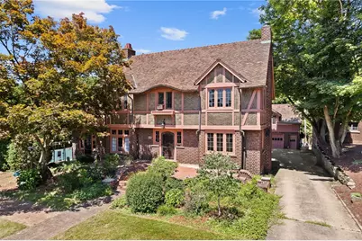421 E Moody Ave, New Castle, PA 16105 - Photo 1