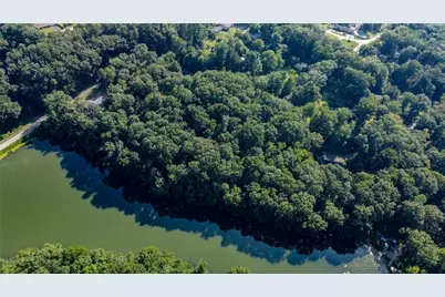 113 Lakewood Dr, Center Township, PA 16001 - Photo 14