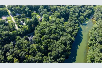 113 Lakewood Dr, Center Township, PA 16001 - Photo 10