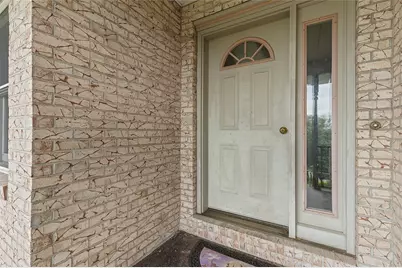 205 Veneze Dr, Robinson Twp, PA 15205 - Photo 4