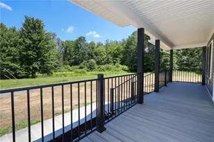 26 Albion Ln, Pine Township, PA 16127 - Photo 4