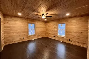 8498 E Lake Rd, Sugarcreek Township, PA 16511 - Photo 24