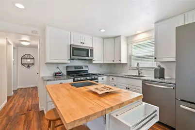 734 Linwood Dr, Pittsburgh, PA 15215 - Photo 8