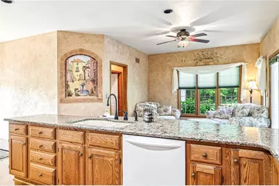 402 Woodland Dr, Wilmington Township, PA 16142 - Photo 14