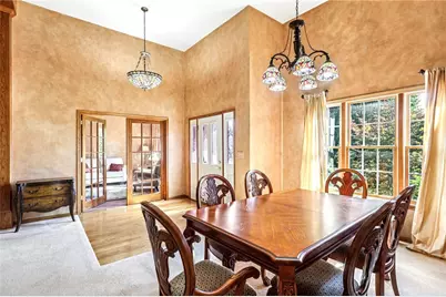 402 Woodland Dr, Wilmington Township, PA 16142 - Photo 6