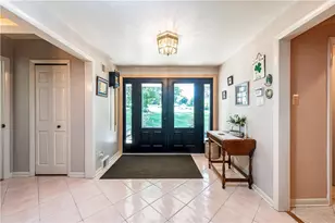 931 Country Club Dr, Hempfield Township, PA 15601 - Photo 8