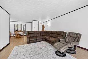 631 Forest Green Dr, Moon/Crescent Twp, PA 15108 - Photo 10