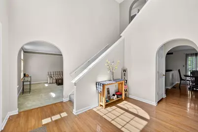 1514 Laurel Ridge Dr, Moon/Crescent Twp, PA 15046 - Photo 2