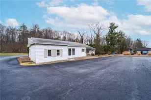 3030 Wilmington Rd, Neshannock Township, PA 16105 - Photo 4