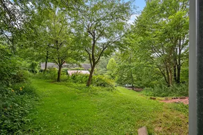 300 Eddington St, Pittsburgh, PA 15207 - Photo 28