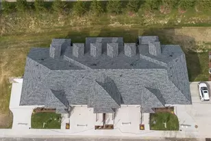 235 Lucca Ln, Pittsburgh, PA 15241 - Photo 4