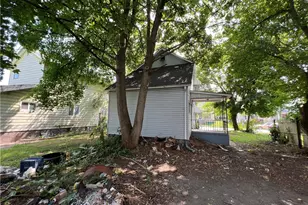 1112 Pollock Ave, New Castle, PA 16101 - Photo 4