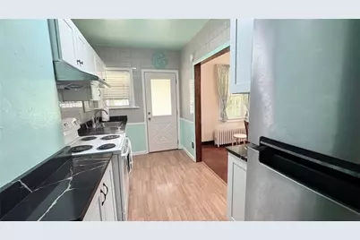256 Pennsylvania Blvd, Pittsburgh, PA 15228 - Photo 8