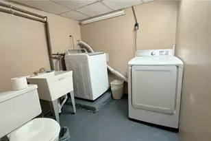 256 Pennsylvania Blvd, Pittsburgh, PA 15228 - Photo 26