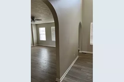 102 Alderwood Dr, South Greensburg Boro, PA 15601 - Photo 4