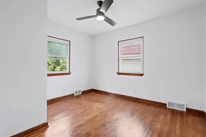 303 Kramer Way, Pittsburgh, PA 15211 - Photo 12