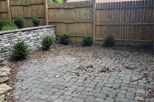 3906 Meadowbrook Blvd, Pittsburgh, PA 15227 - Photo 10