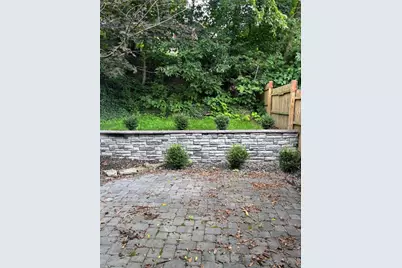 3906 Meadowbrook Blvd, Pittsburgh, PA 15227 - Photo 12