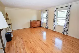 2597 Monterey Dr, Pittsburgh, PA 15241 - Photo 6