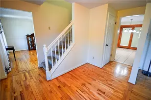 2597 Monterey Dr, Pittsburgh, PA 15241 - Photo 8