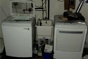 110 Fulton Pl, Pittsburgh, PA 15210 - Photo 10