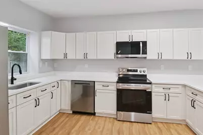 221 Elm St, Pittsburgh, PA 15218 - Photo 12