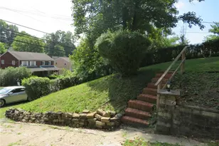 6222 Pleasant St, South Park, PA 15129 - Photo 4