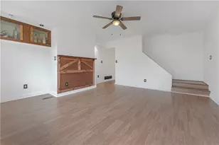 534 Magazine St, Scott Township, PA 15106 - Photo 2