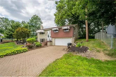 110 Barnickel Street, Chartiers, PA 15347 - Photo 2