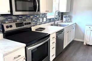 491 Peregrine Dr, North Huntingdon, PA 15642 - Photo 10