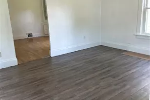 268 Malleable St, Sharon, PA 16146 - Photo 2