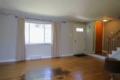 114 Senate Drive, Pittsburgh, PA 15236 - Photo 2