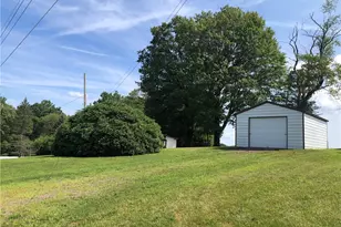 230 Locust Rd, Addison Township, PA 15411 - Photo 38