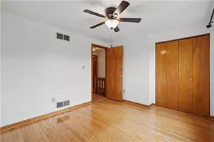 138 Evandale Dr, Green Tree, PA 15220 - Photo 30