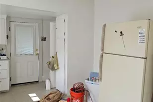 2416 26th St, White Township, PA 15010 - Photo 6