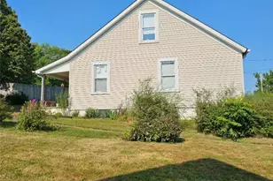 2412 26th St, White Township, PA 15010 - Photo 2