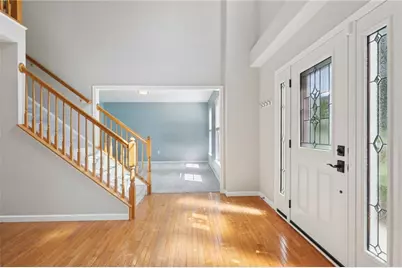 514 Luke Ct, Cranberry Township, PA 16066 - Photo 6