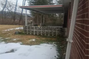 587 E Pittsburgh St, Delmont, PA 15601 - Photo 18