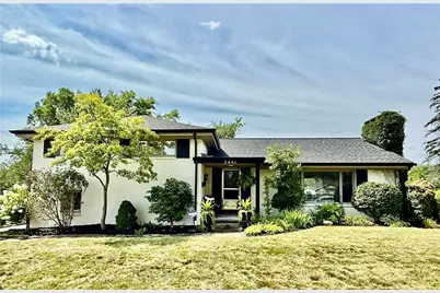 2441 Broadlawn Dr, Pittsburgh, PA 15241 - Photo 1