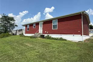 121 Rt 21 Mhp, Carmichaels-Cumberland, PA 15320 - Photo 16